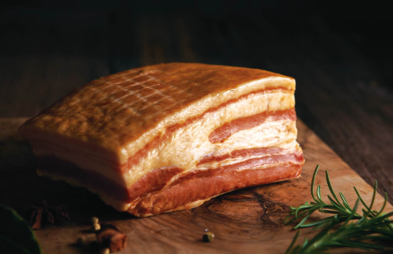 画像：美ノ国 熟成骨付きベーコン